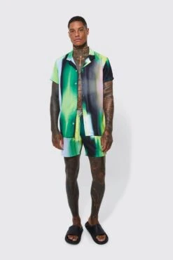 Short Sleeve Abstract Colourblock Shirt & Swim